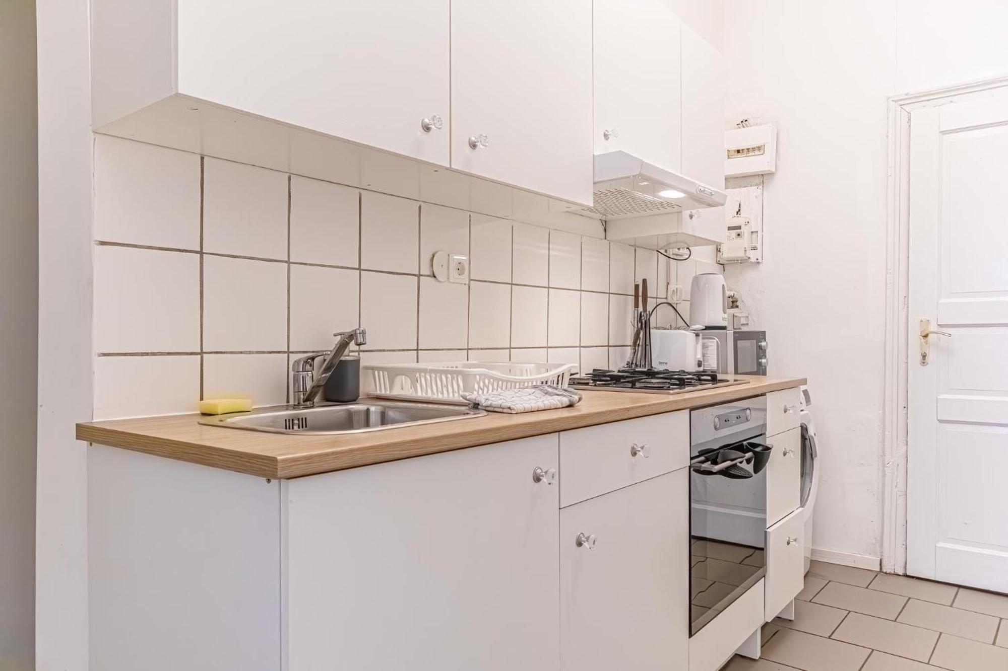 Budget-Friendly 2Br Apt With Great Location Apartment Wien Ngoại thất bức ảnh