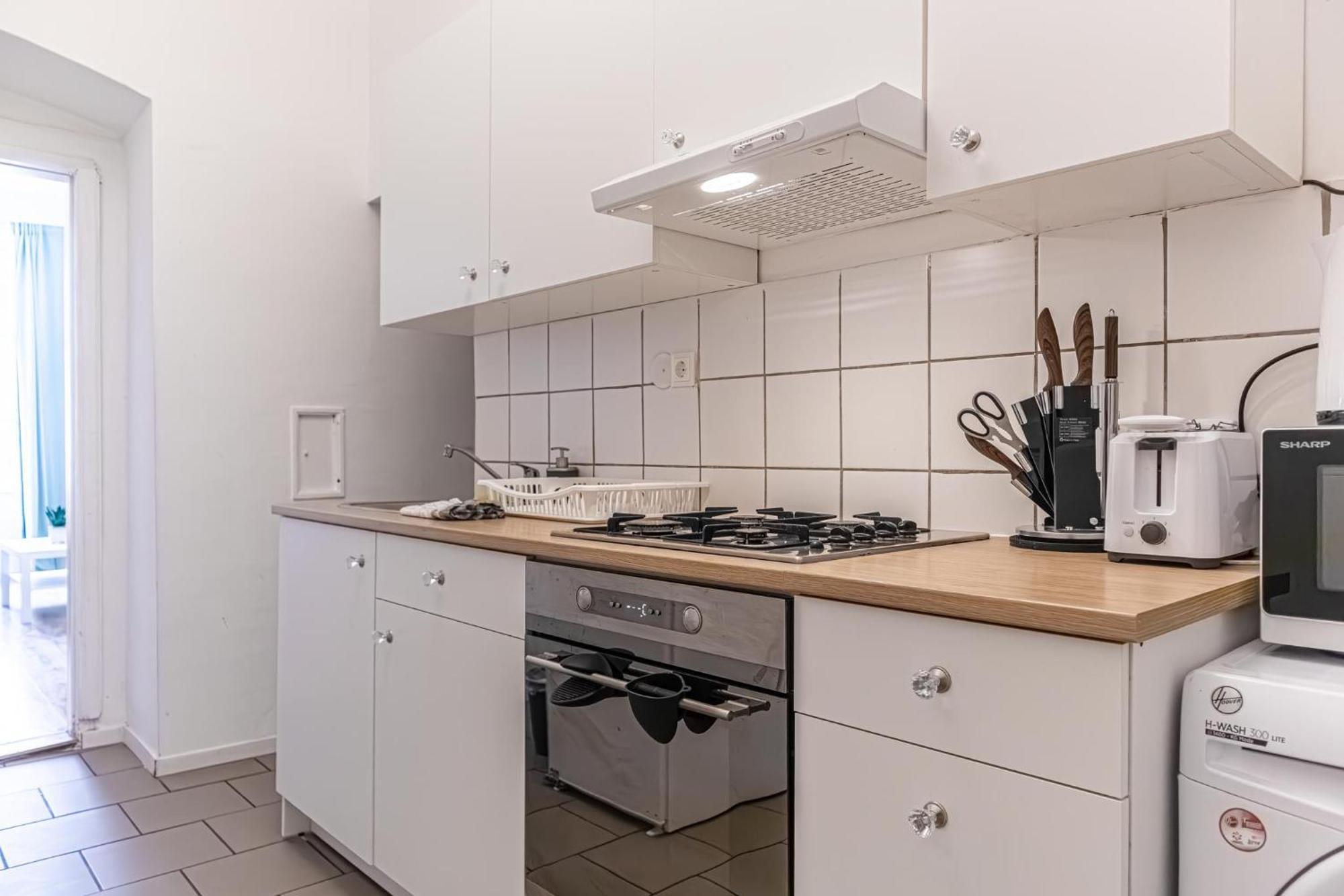Budget-Friendly 2Br Apt With Great Location Apartment Wien Ngoại thất bức ảnh