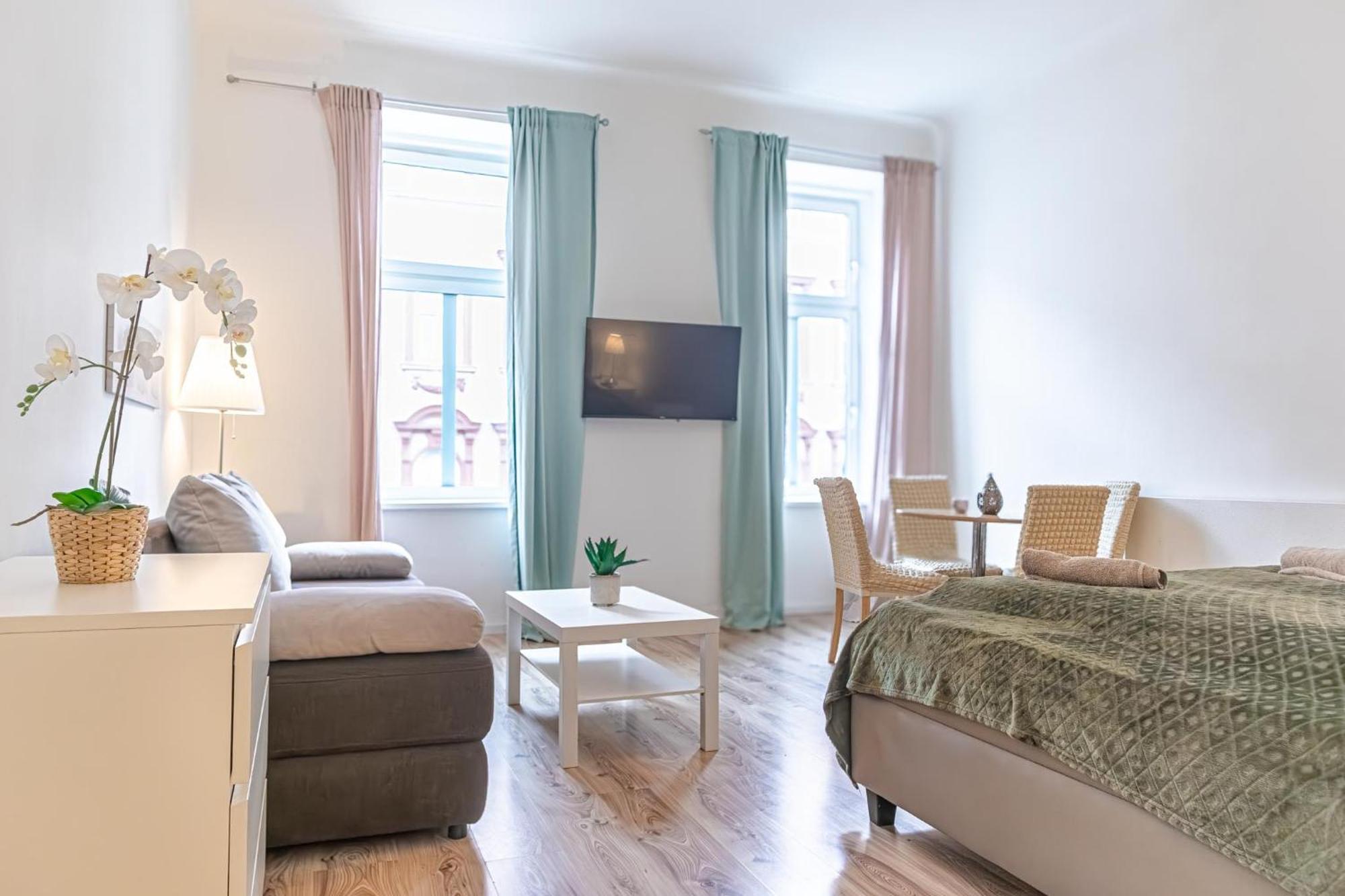 Budget-Friendly 2Br Apt With Great Location Apartment Wien Ngoại thất bức ảnh