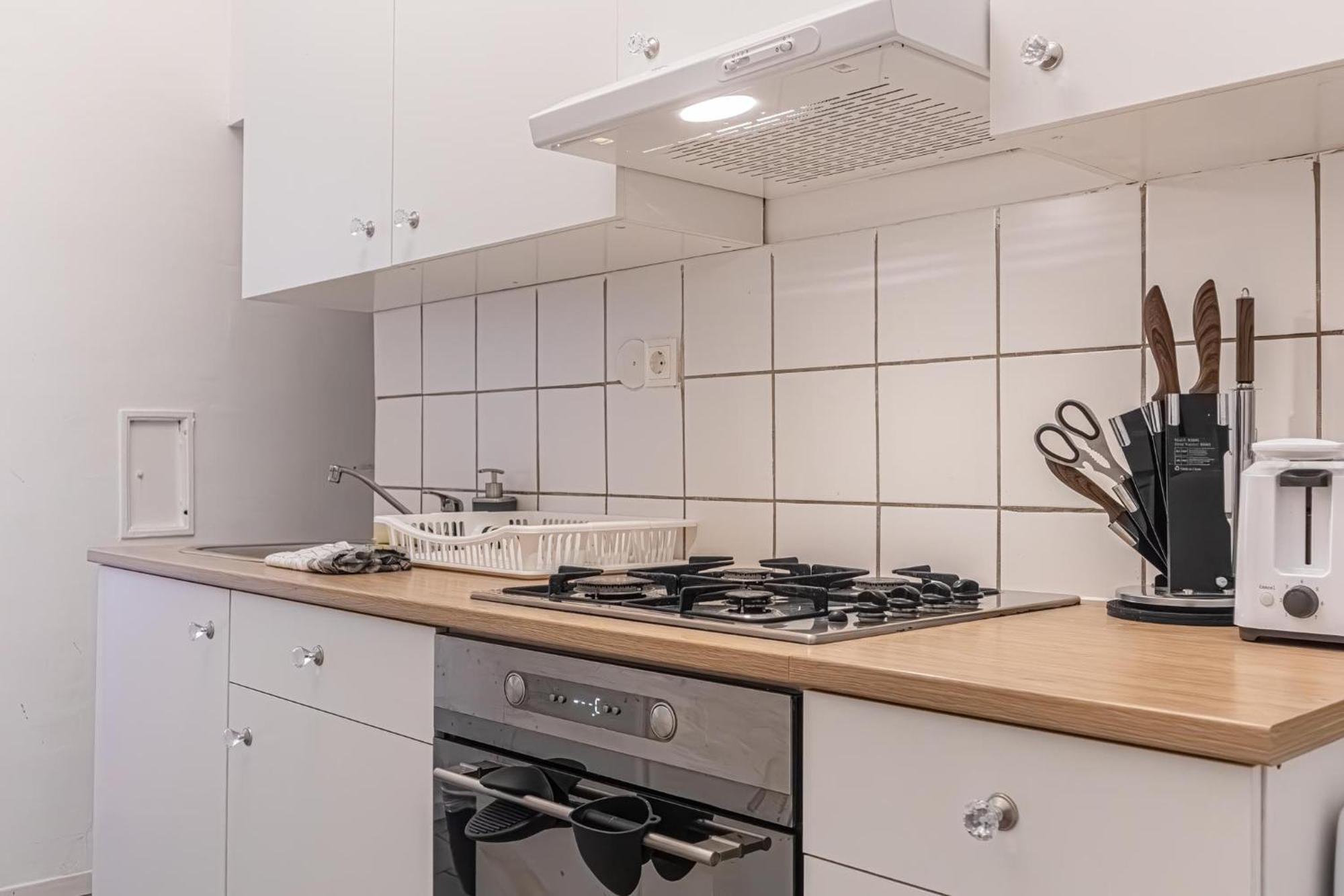 Budget-Friendly 2Br Apt With Great Location Apartment Wien Ngoại thất bức ảnh