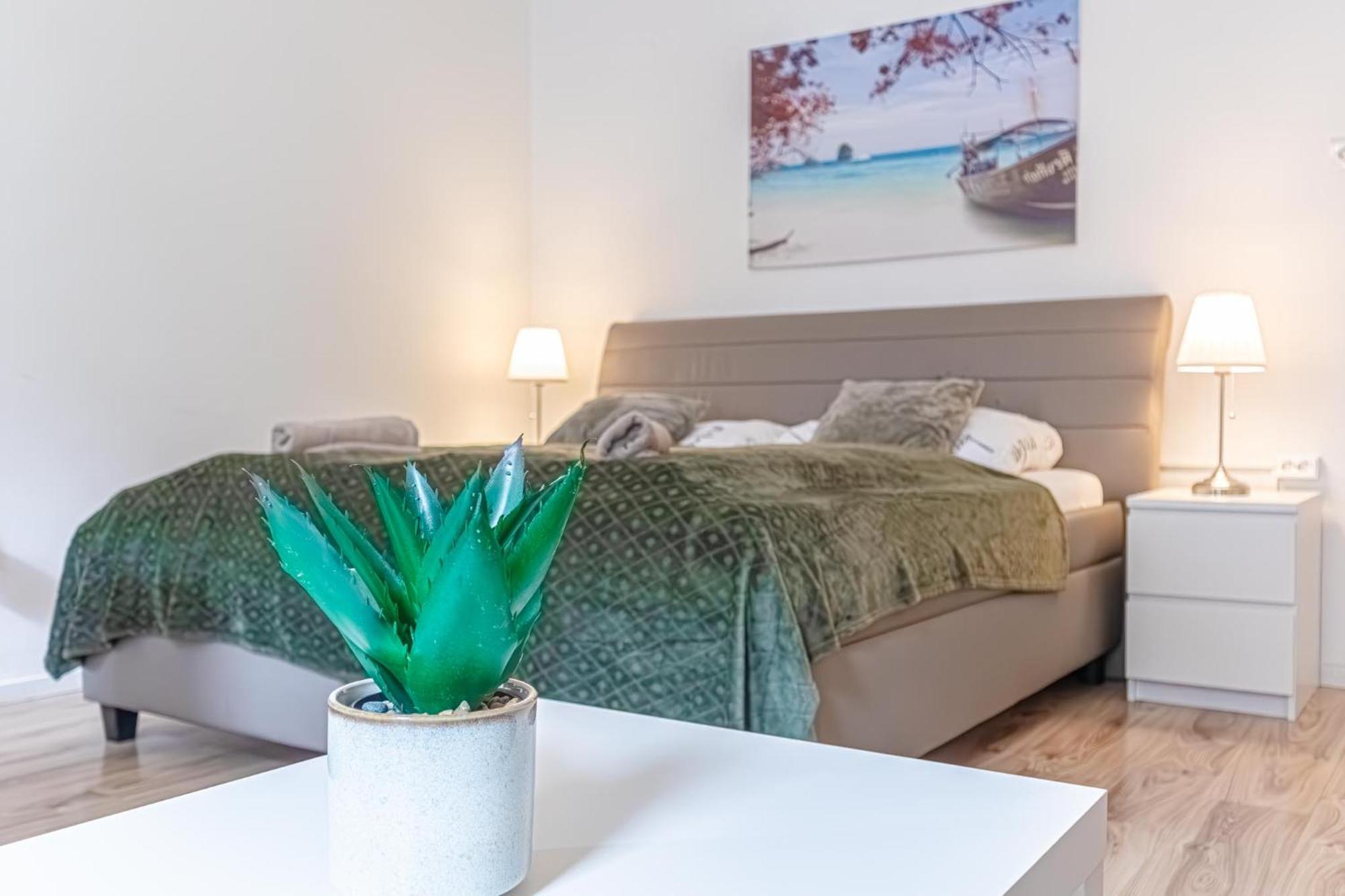 Budget-Friendly 2Br Apt With Great Location Apartment Wien Ngoại thất bức ảnh